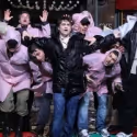 Photo Flash: Daniel Radcliffe, John Larroquette & HOW TO SUCCEED Cast Rehearse for…