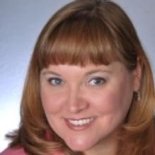 BWW Interviews: KAY AYERS Tackles This Week's FRIDAY FIVE