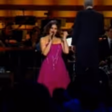 STAGE TUBE: Idina Menzel Performs 'Defying Gravity' at Barefoot at the Symphony