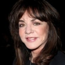 Stockard Channing Returns to OTHER DESERT CITIES Following Knee Surgery