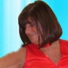 BWW Reviews: Township Theatre Company Works It Out in THEY'RE PLAYING OUR SONG