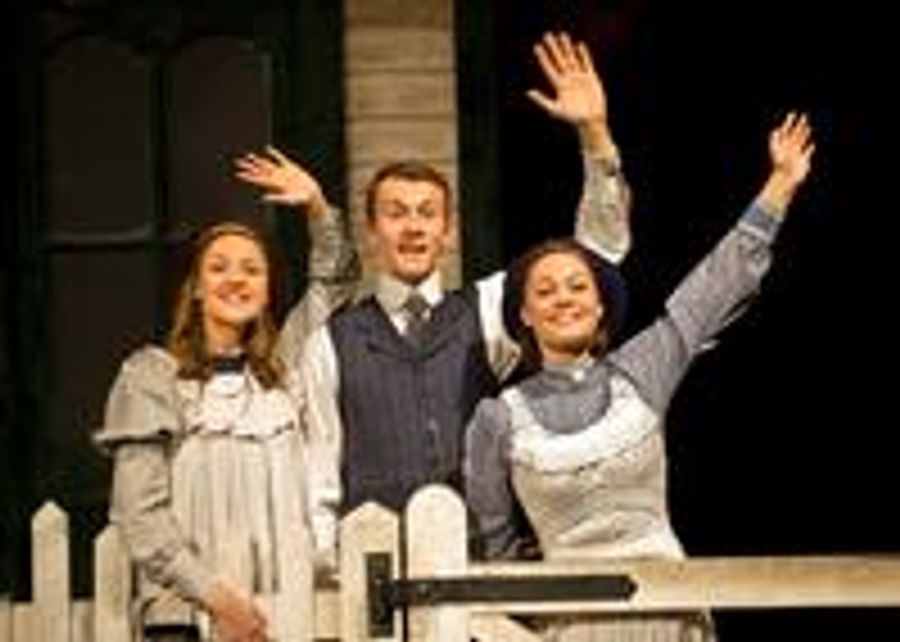 Photo Coverage: THE RAILWAY CHILDREN New Cast Image