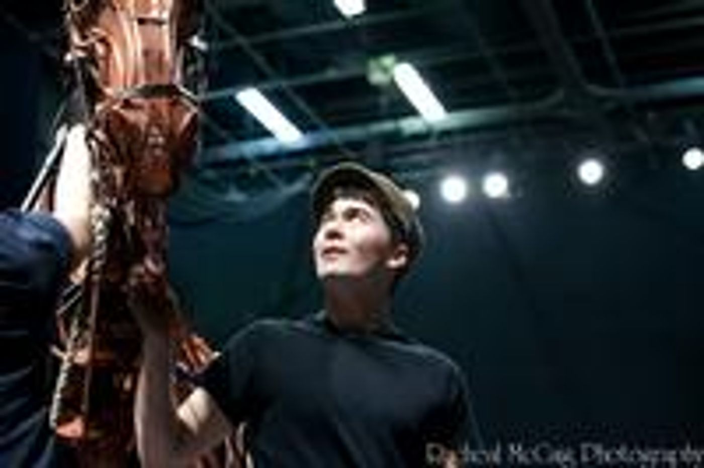 DO-NOT-LIVE-Photo-Coverage-Sneak-Peek-at-Torontos-WAR-HORSE-20000101