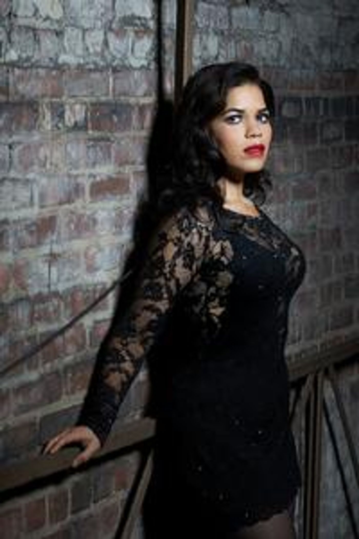 Photo-Coverage-America-Ferrera-and-Darius-Campbell-Face-The-Press-for-CHICAGO-20000101 Photo-Coverage-America-Ferrera-and-Darius-Campbell-Face-The-Press-for-CHICAGO-20000101