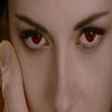 STAGE TUBE: Trailer for BREAKING DAWN PART II - Bella Becomes a Vampire