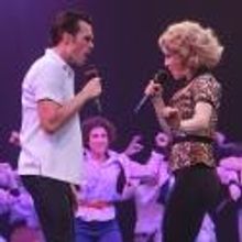 BWW Reviews: Music Circus Opens With Charismatic GREASE