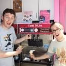 FREEZE FRAME EXCLUSIVE: POTTED POTTER Receives Tasti D-lite Flavor!