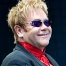 BWW Reviews: 'Elton John - Greatest Hits' Oberhausen