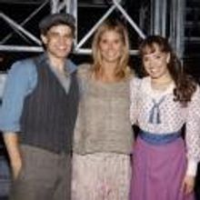 Photo Flash: Heidi Klum Visits NEWSIES on Broadway!