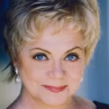 Broadway Veteran Janet Carroll Passes Away at 71