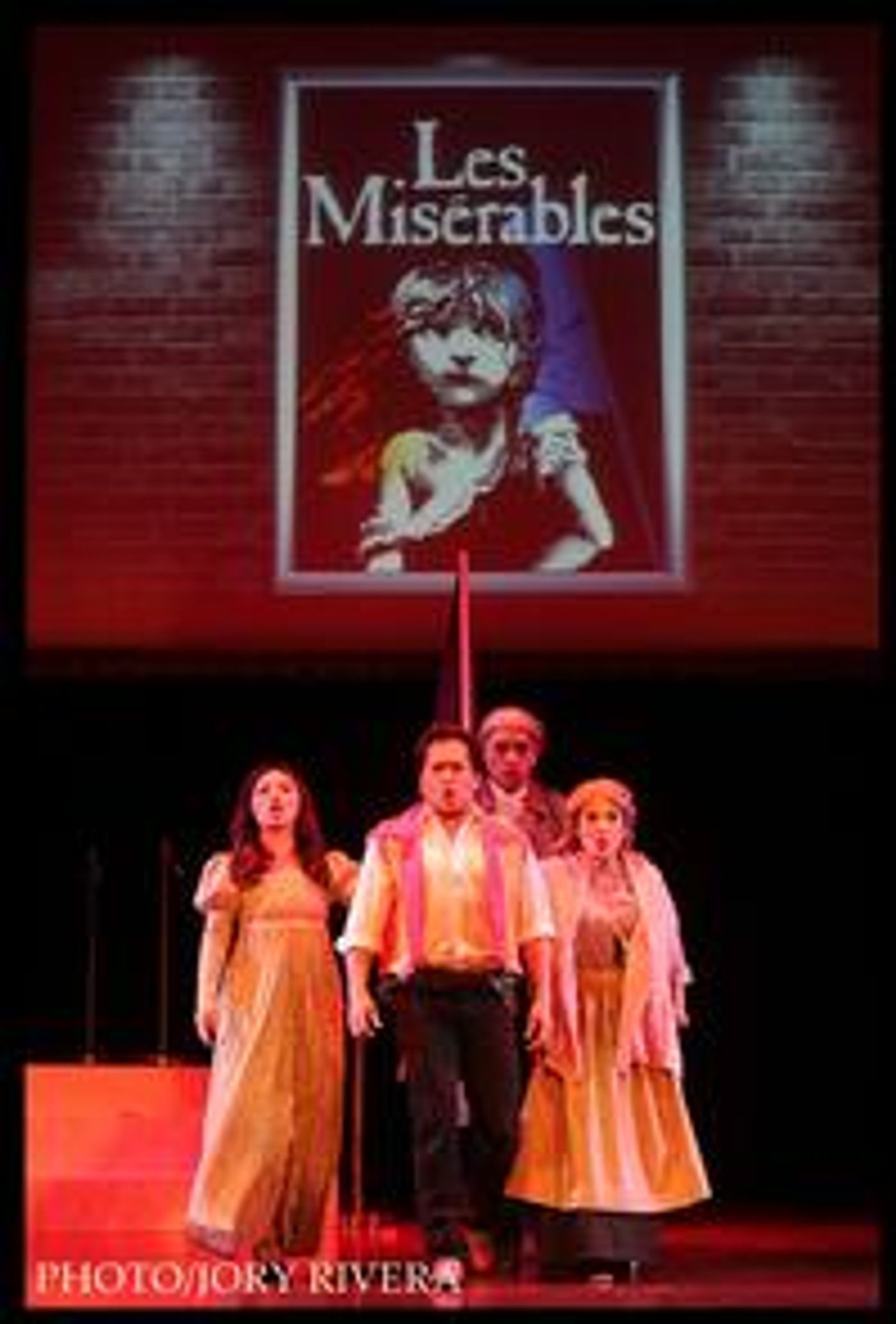 Photo-Flash-FORBIDDEN-BROADWAY-In-Manila-20010101