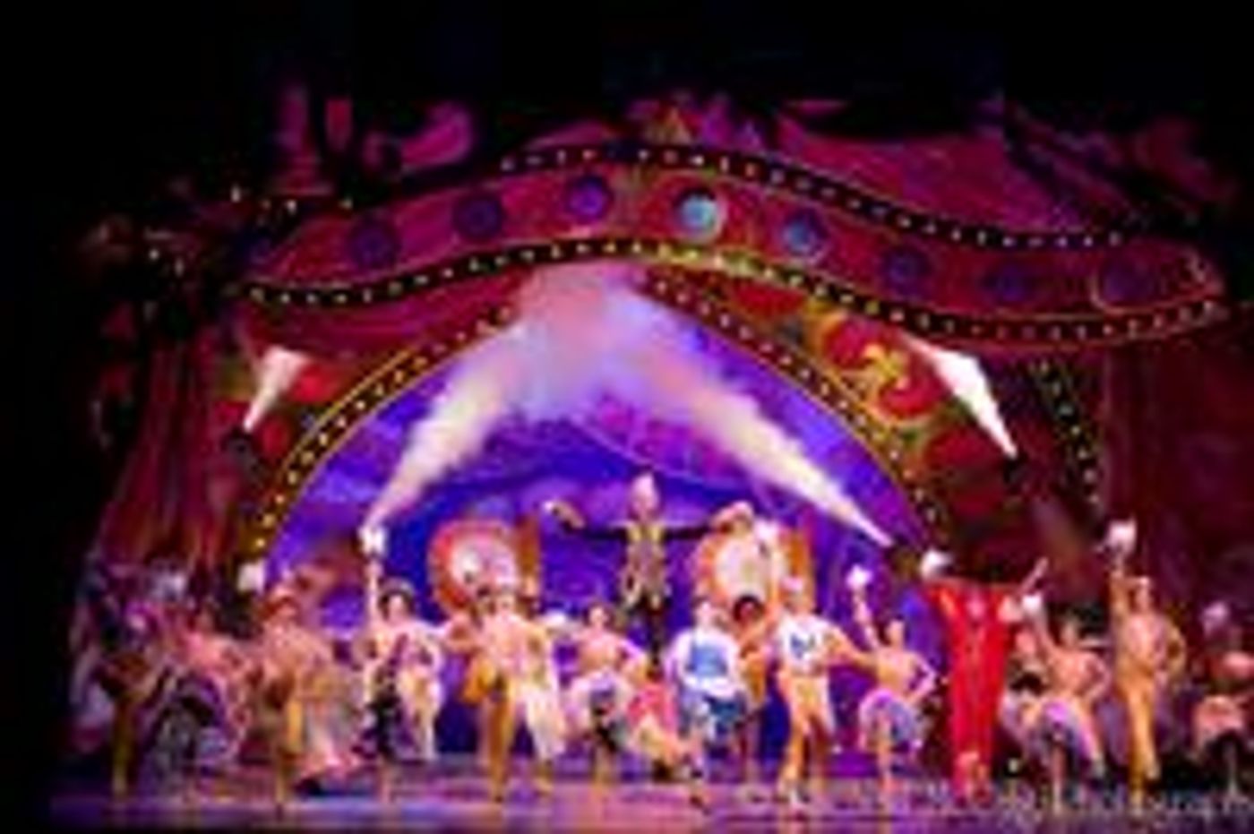 DO-NOT-LIVE-Photo-Coverage-Beauty-and-the-Beast-at-The-Four-Seasons-20000101