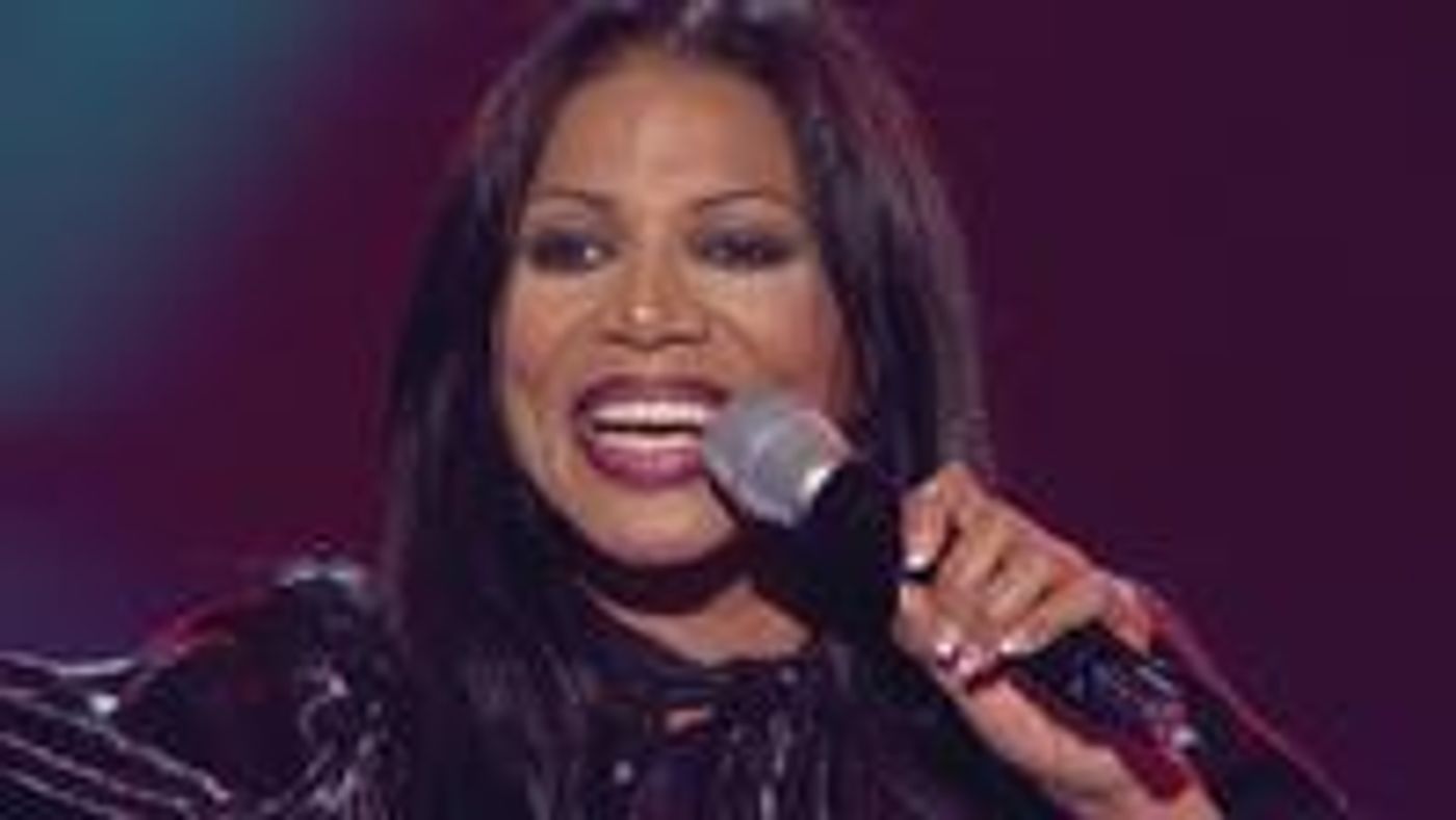 Photo-Coverage-Kerry-Ellis-and-Deniece-Pearson-On-THE-VOICE-20120402