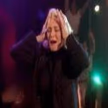 STAGE TUBE: Sneak Peek- Uma Thurman Sings on Next Week's SMASH!