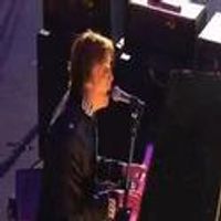 STAGE TUBE: Highlights from Queen's Diamond Jubilee Concert! Video