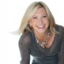Olivia Newton-John Plays SHN Golden Gate Theatre, 9/13