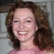Julie White & Tony Goldwyn to Host BORN FOR BROADWAY Benefit, 5/21