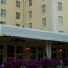 Sizzling, Song Filled Summer At The Colony Hotel Palm Beach