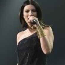 BWW Reviews: 'Laura Pausini in der O2 World Berlin'