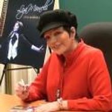 TV: Chatting with Liza Minnelli at the LIVE AT THE WINTER GARDEN CD Signing!