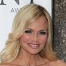 Kristin Chenoweth & Jim Parsons to Announce 2012 Tony Nominations