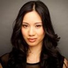 BWW Interviews: Chatting Dating Rules, Mr. Wrongs, Musicals and More with Elena Juatc