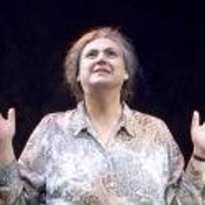 GOLDA&rsquo;S BALCONY at Playhouse on Park offers a view of history