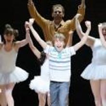 BWW Reviews: BILLY ELLIOT Made the Audience Stand Up and Dance
