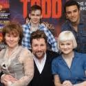 Photo Flash: Michael Ball, Imelda Staunton and More Sign SWEENEY TODD Albums at…