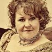 BWW Interviews: Wendi Peters Of THE MYSTERY OF EDWIN DROOD