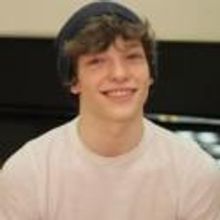 STAGE TUBE: Meet NEWSIES' Mike Faist