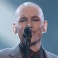 STAGE TUBE: Tony Vincent Sings 'Everybody Wants to Rule the World' on THE VOICE Video