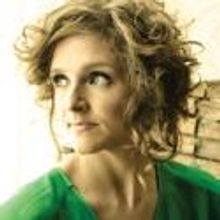 Abigail Washburn Performs at Merrimack Hall, 4/17
