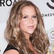 Amy Schumer Appears at Side Splitters Comedy Club, 4/19-22