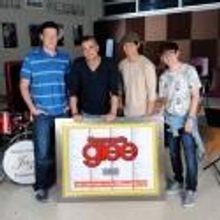 GLEE Cast Breaks Own Record with 200 Entries on Billboard Hot 100!