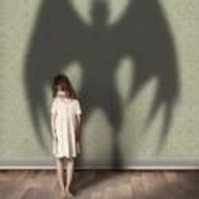 STAGE TUBE: Sneak Peek of Geffen Playhouse's THE EXORCIST