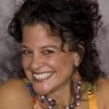  Francesca Amari Brings YOU MAKE ME LAUGH to the the Gardenia Supper Club, 5/10