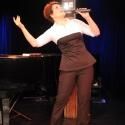 BWW Reviews: 'Gayle Tufts: Some like it heiß' in der Bar jeder Vernunft