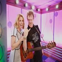 STAGE TUBE: ONCE's Glen Hansard Performs 'Falling Slowly'