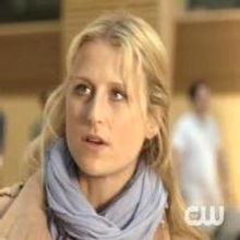 VIDEO: The CW's EMILY OWENS - Sneak Peek and Cast Interview!