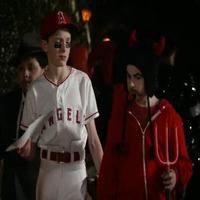 VIDEO: Sneak Peek - MODERN FAMILY's Halloween Episode on ABC Video
