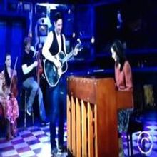 STAGE TUBE: ONCE Performs at Macy's Day Parade!