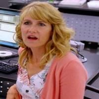 VIDEO: Sneak Peek - Trailer for Season 2 of HBO's ENLIGHTENED