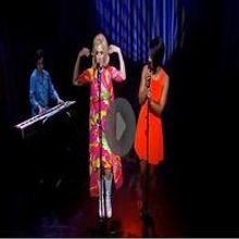 STAGE TUBE: FOREVER DUSTY's Kristen Holly Smith Performs on NYFOX