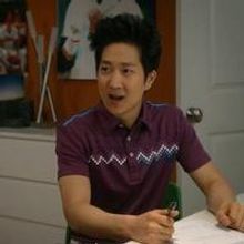 VIDEO: Sneak Peek - "Space Invaders" Episode of ABC's THE NEIGHBORS