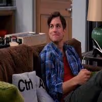 VIDEO: Sneak Peek - Walden Runs Into Ex-Wife on TWO AND A HALF MEN