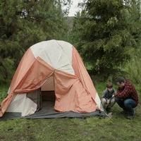 VIDEO: Sneak Peek - ABC's THE NEIGHBORS Go Camping
