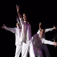 VIDEO: First Look - Darren Criss, Kristen Wiig Star in GIRL MOST LIKELY Video