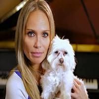 STAGE TUBE: Kristin Chenoweth Answers Hot Seat Questions! Video