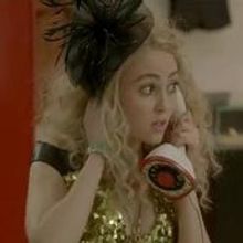 VIDEO: Sneak Peek - 'Identity Crisis' Episode of THE CARRIE DIARIES